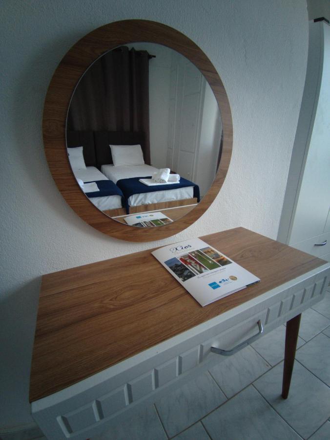 Omiros Rooms Chios Town Eksteriør billede