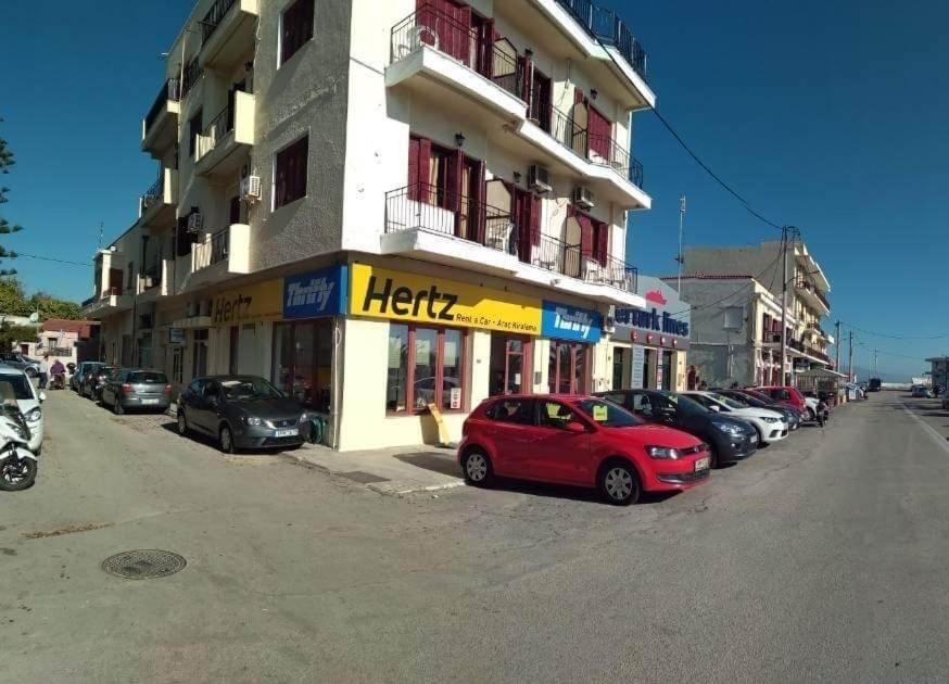 Omiros Rooms Chios Town Eksteriør billede